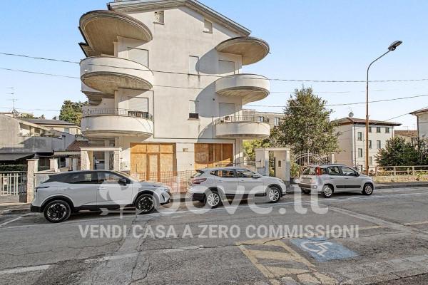 Appartamento in Via IV Novembre 13, Loreto Aprutino — foto 3 di 5