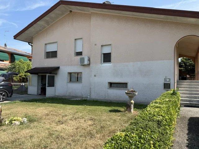 Villa in Via Salvador Allende, 67, San Stino di Livenza — foto 4 di 5