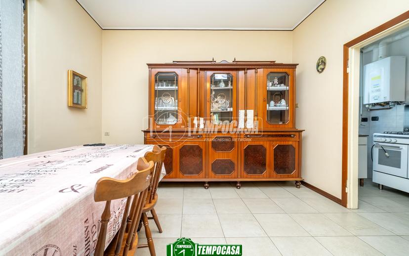 Quadrilocale in Via Crespi 15, Capriate San Gervasio — foto 4 di 5