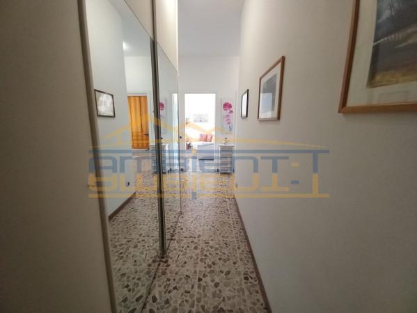 Trilocale in Via Giacomo Leopardi 4, Barzago