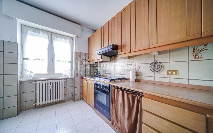 Trilocale in Via Privata Torino 1, Daverio — foto 4 di 5