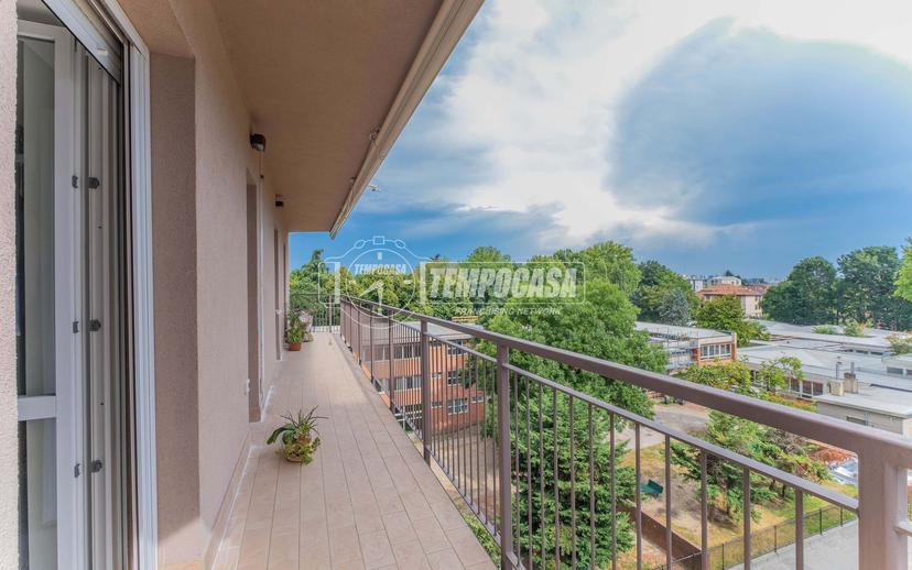 Trilocale in Via Resistenza, Novate Milanese