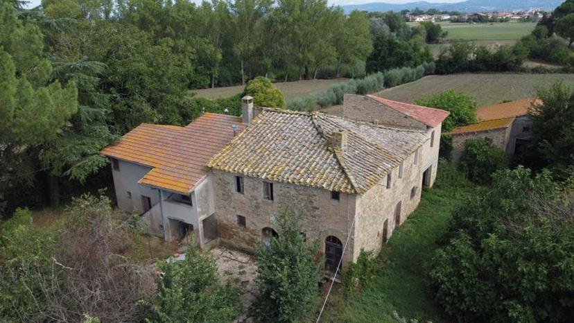 Rustico in Via San Simone, Bettona — foto 2 di 5
