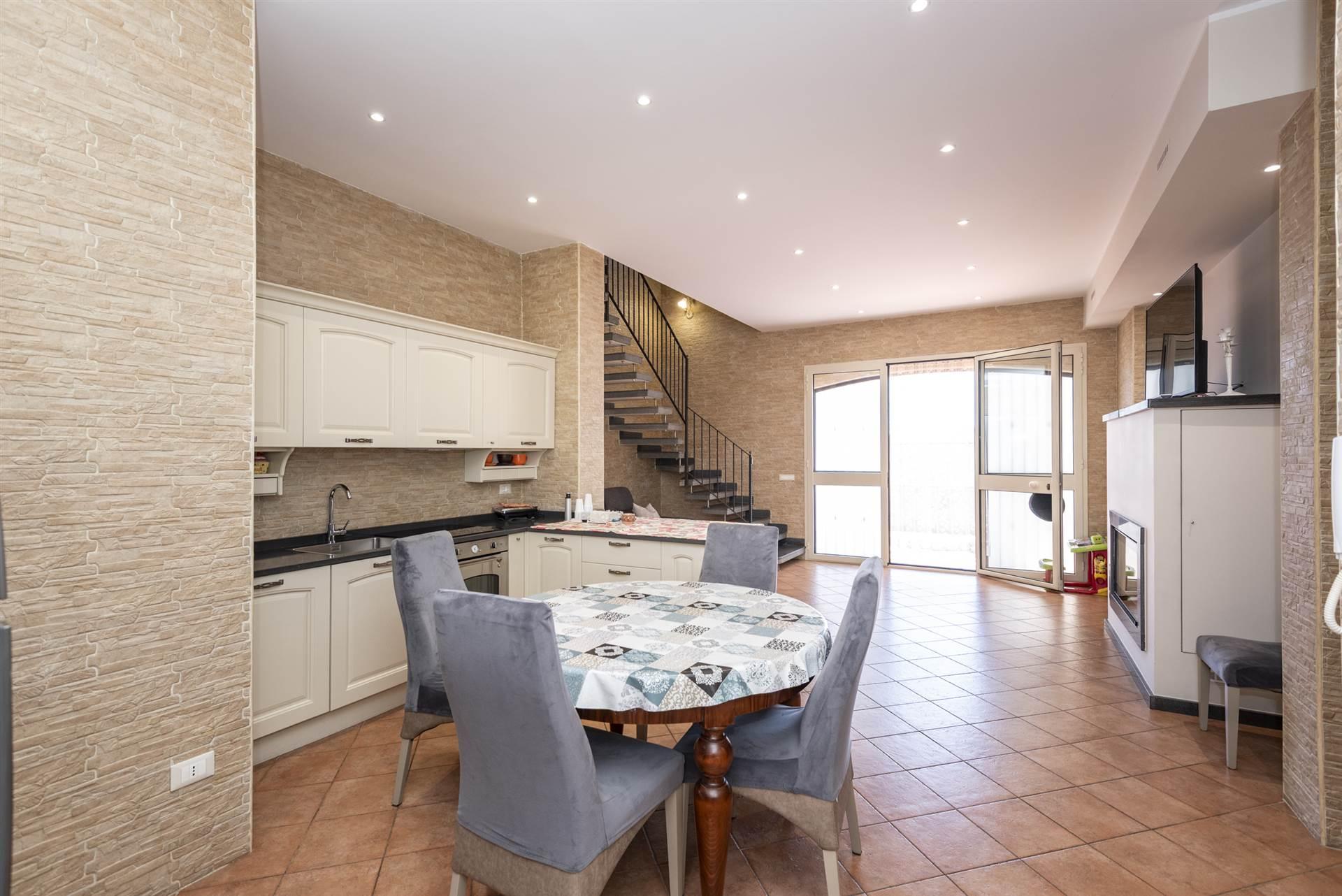 Villa a schiera in Via Toscano Patti, Trecastagni