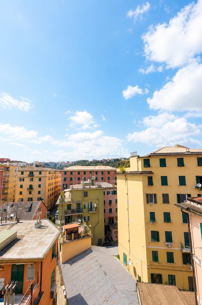 Quadrilocale in Via Vicenza 12, Genova