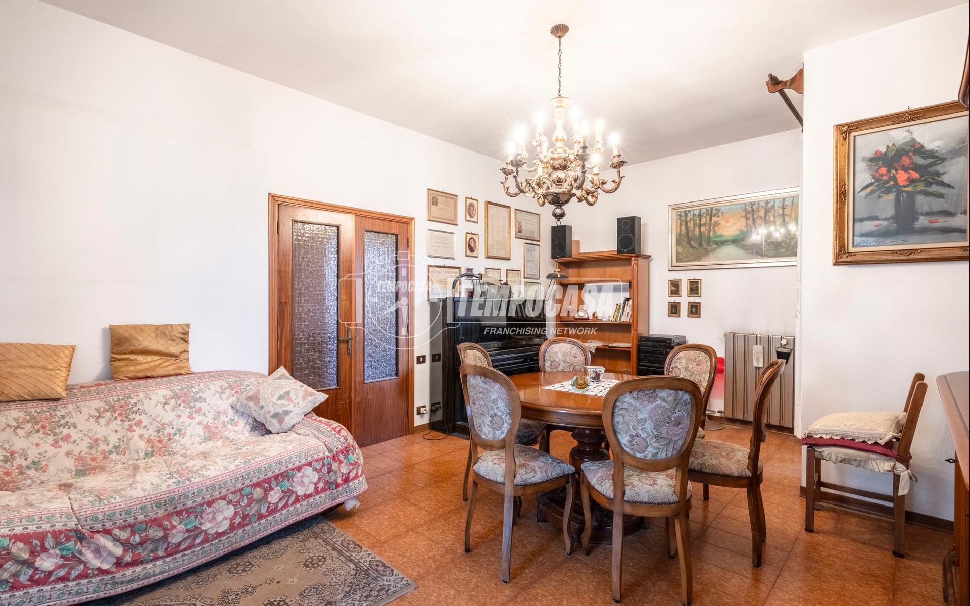 Villa a schiera, Civitanova Marche