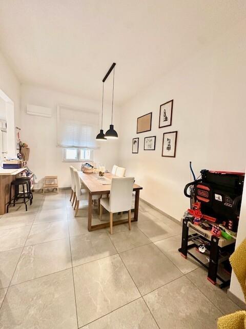 Villa a schiera, Viareggio