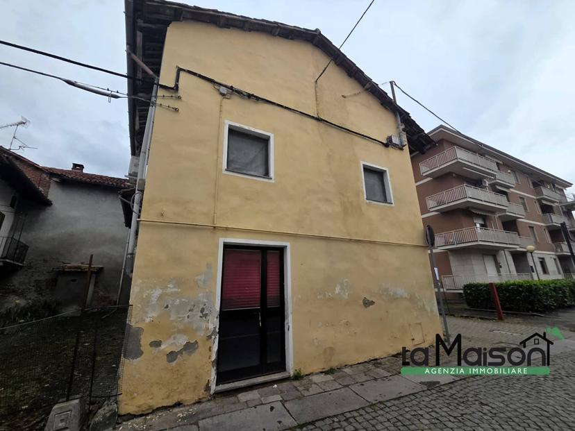 Casa indipendente in Via Torino 41, Santhià — foto 2 di 5
