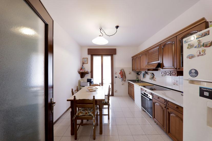 Quadrilocale in Via Francesco Petrarca, Santa Caterina d'Este — foto 3 di 5