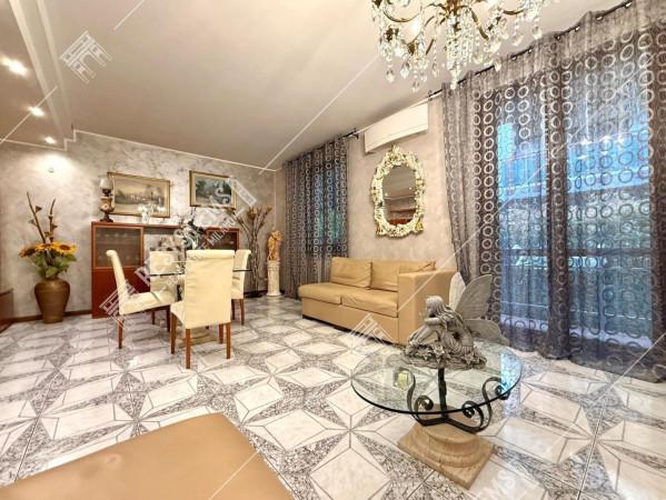 Villa in Via Larici 6, Garbagnate Milanese — foto 4 di 5