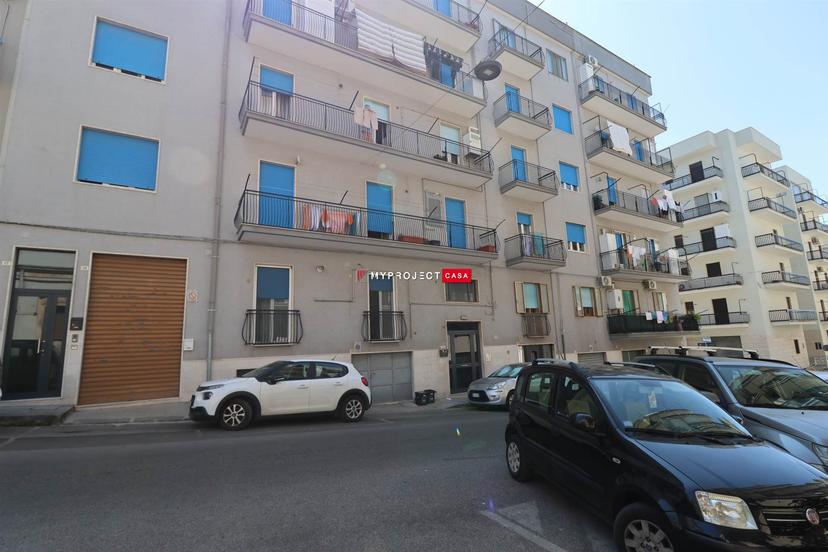 Trilocale in Via Mario Greco, Martina Franca