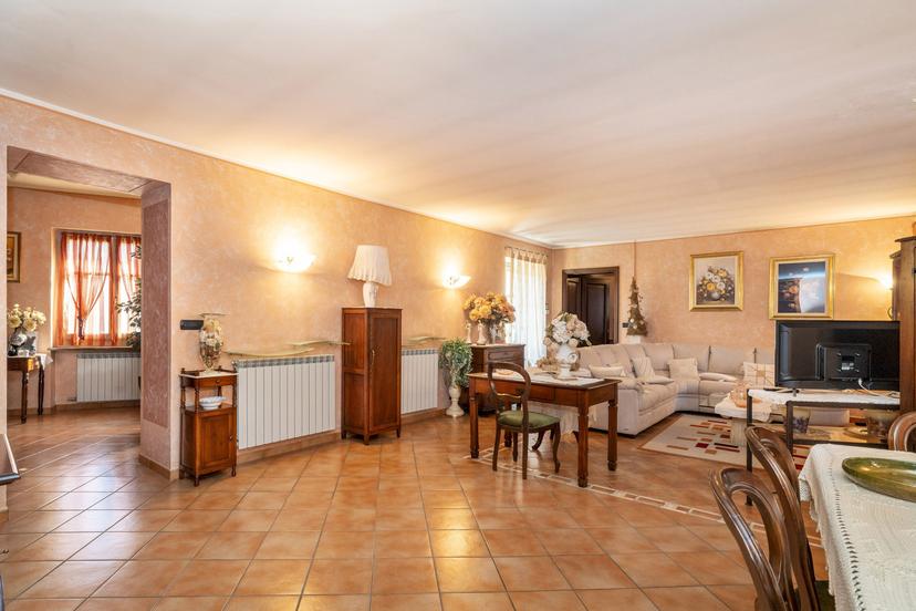 Appartamento in Corso Re Umberto 16, Verzuolo — foto 2 di 5