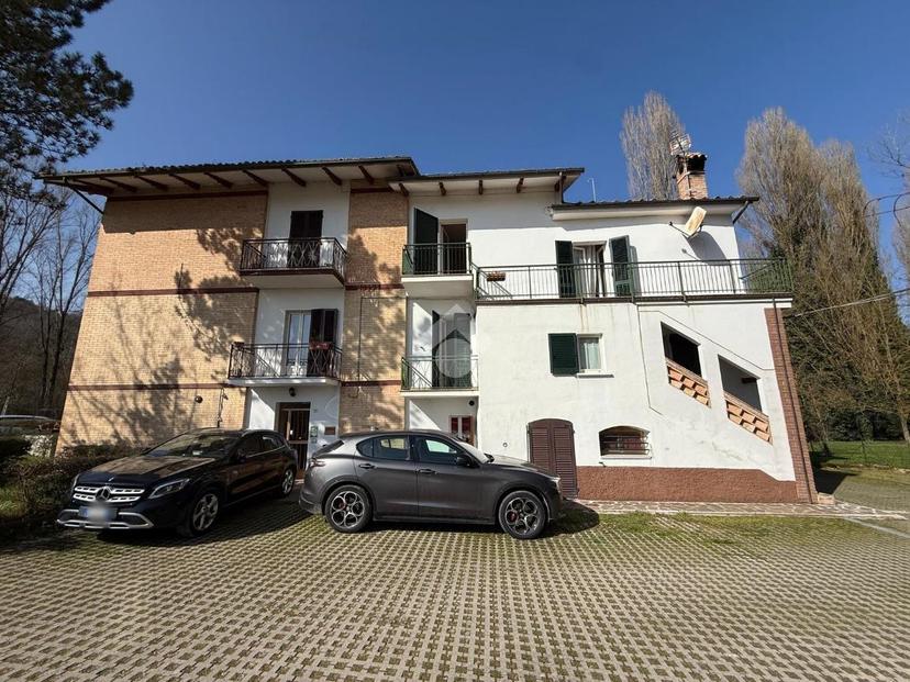 Casa indipendente in Frazione Nerbisci 31, Gubbio — foto 2 di 5