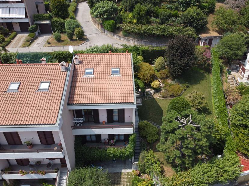 Villa a schiera in Via Casartelli , Como — foto 3 di 5