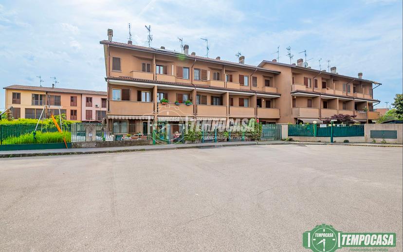 Villa a schiera in Via Giuseppe di Vittorio, Carpiano — foto 4 di 5