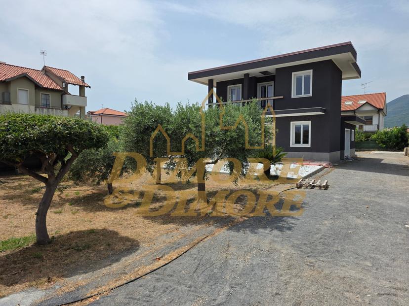 Villa, Ceriale — foto 2 di 5