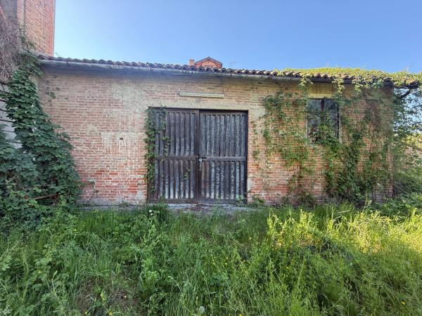 Villa in Via Cavalier Luigi Bosca, Canelli