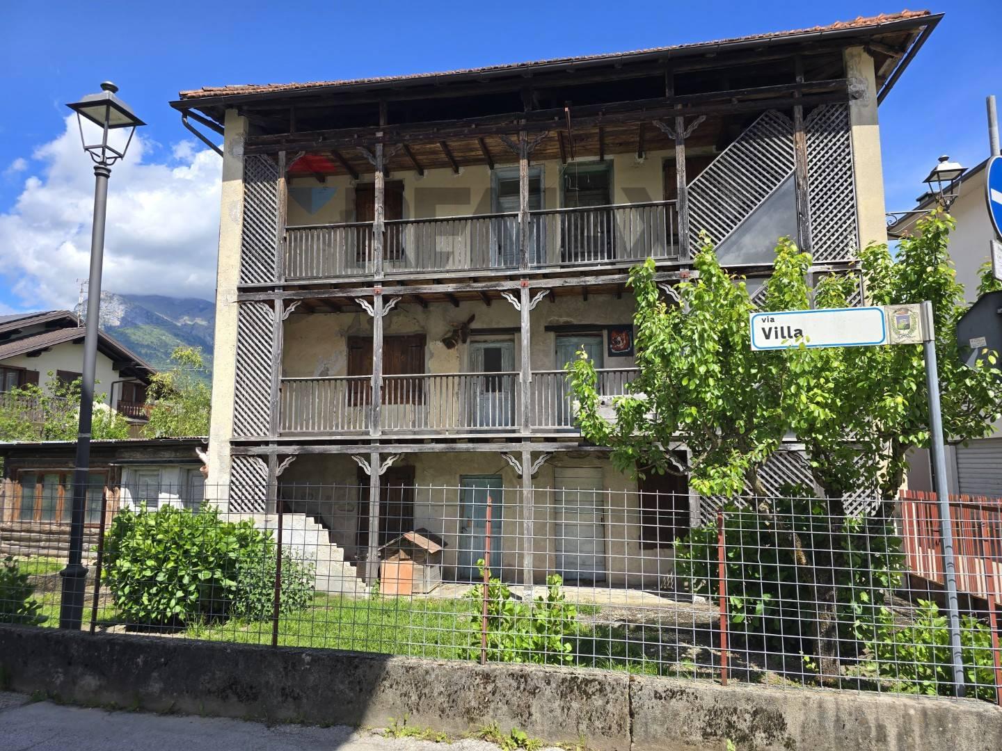 Casa indipendente, Lamon