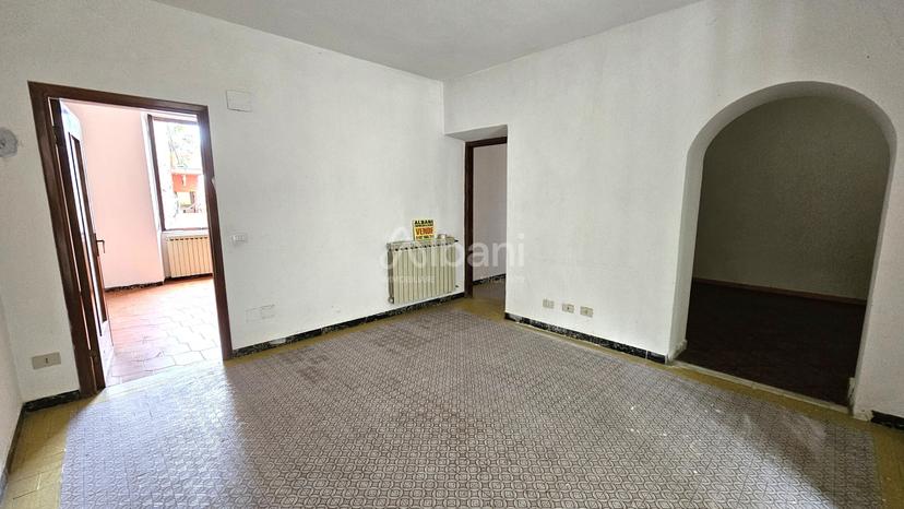 Appartamento in Strada Statale 330 di Buonviaggio 9, Vezzano Ligure
