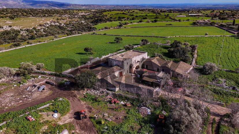 Rustico in Contrada Commaldo Superiore S.N., Rosolini — foto 4 di 5