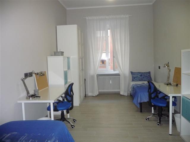 Stanza/Camera in Via San Secondo 68, Torino