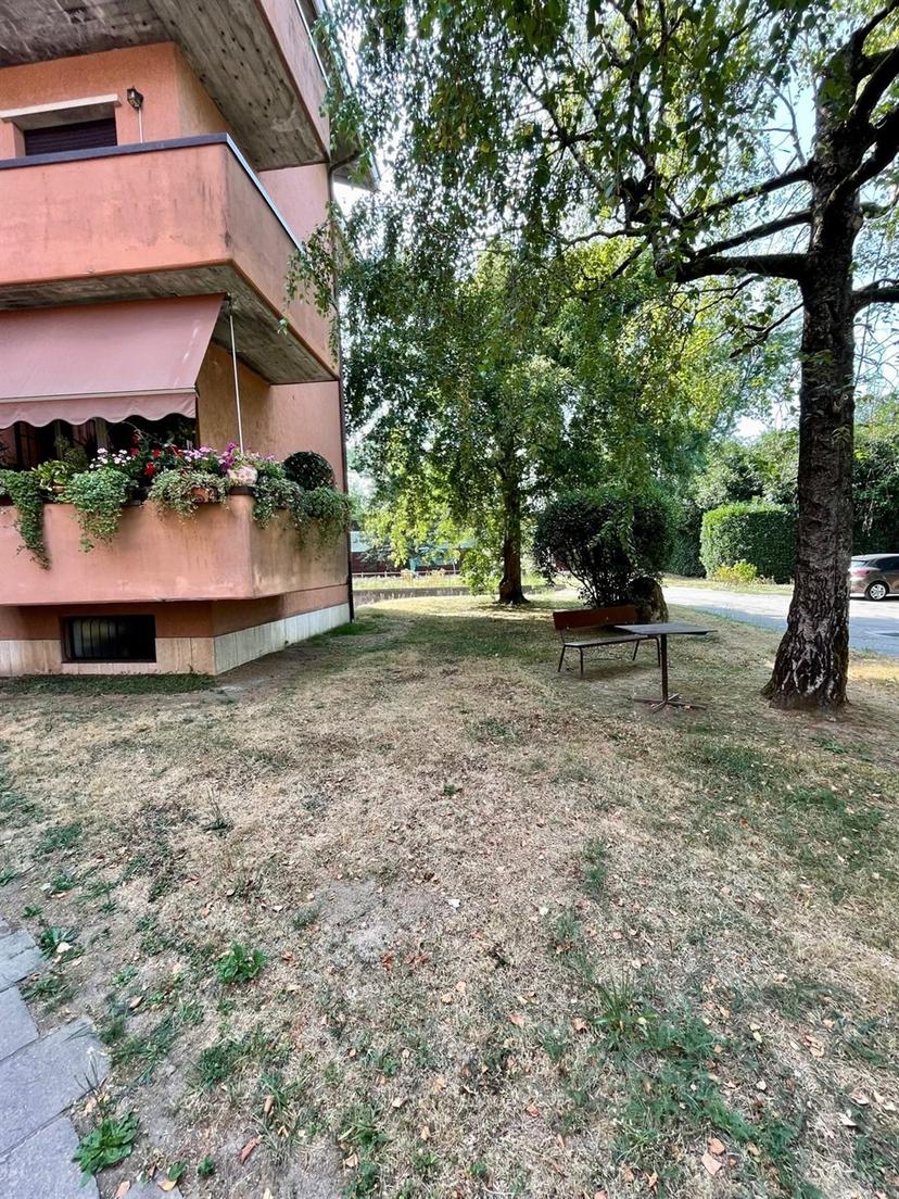 Trilocale in Via Sant' Alessandro, Castronno — foto 2 di 5