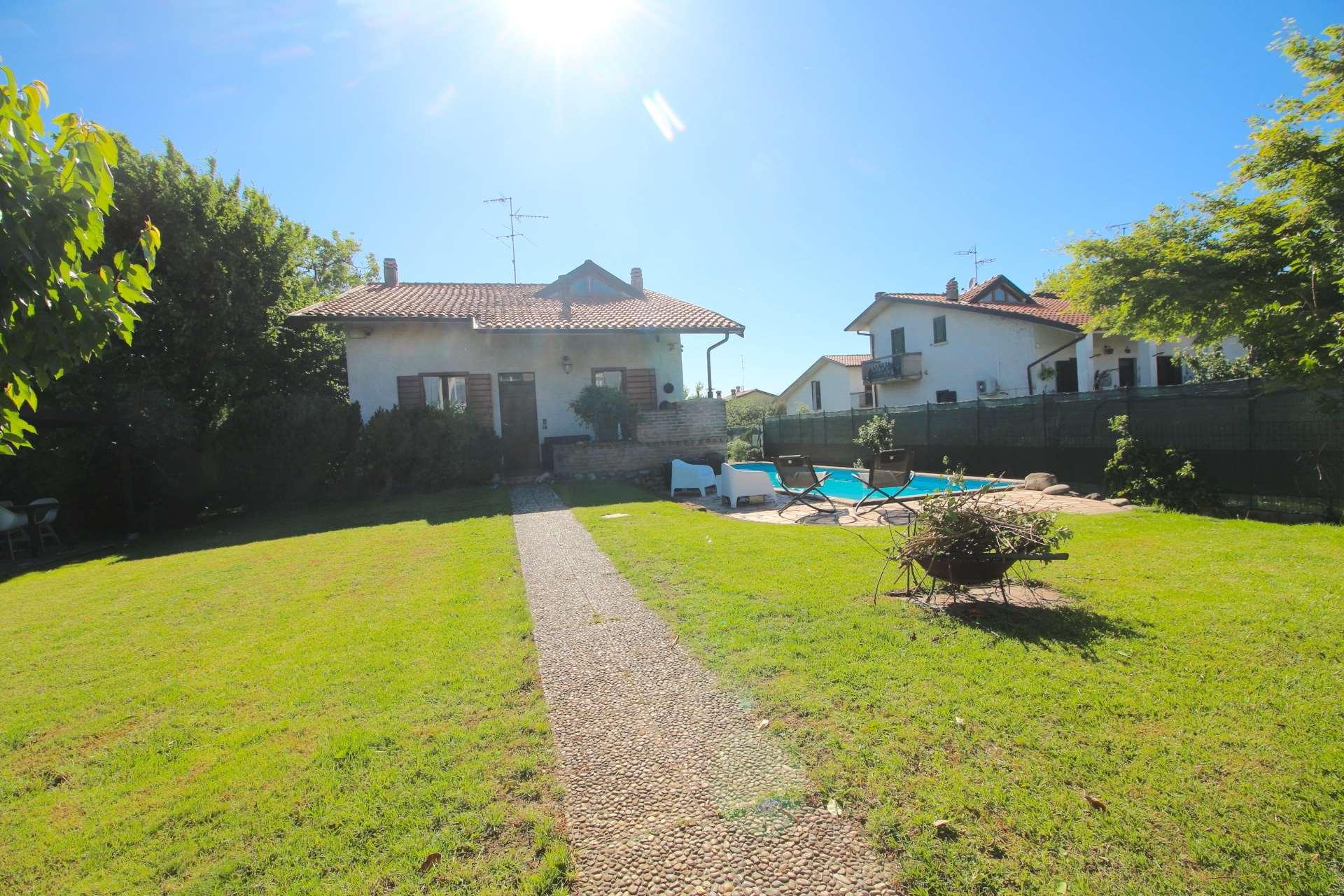 Villa unifamiliare in Via Abele Crespi, Fara Gera d'Adda