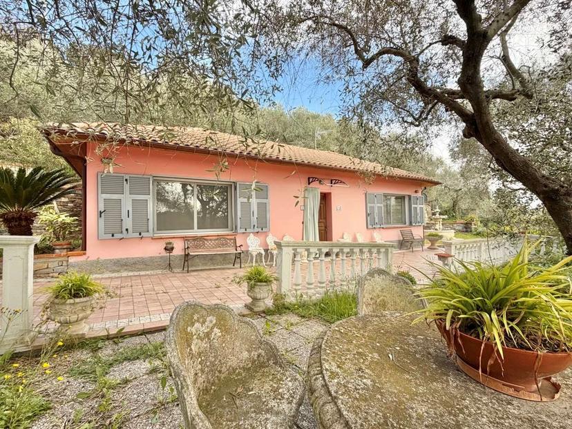 Casa indipendente, Imperia — foto 2 di 5