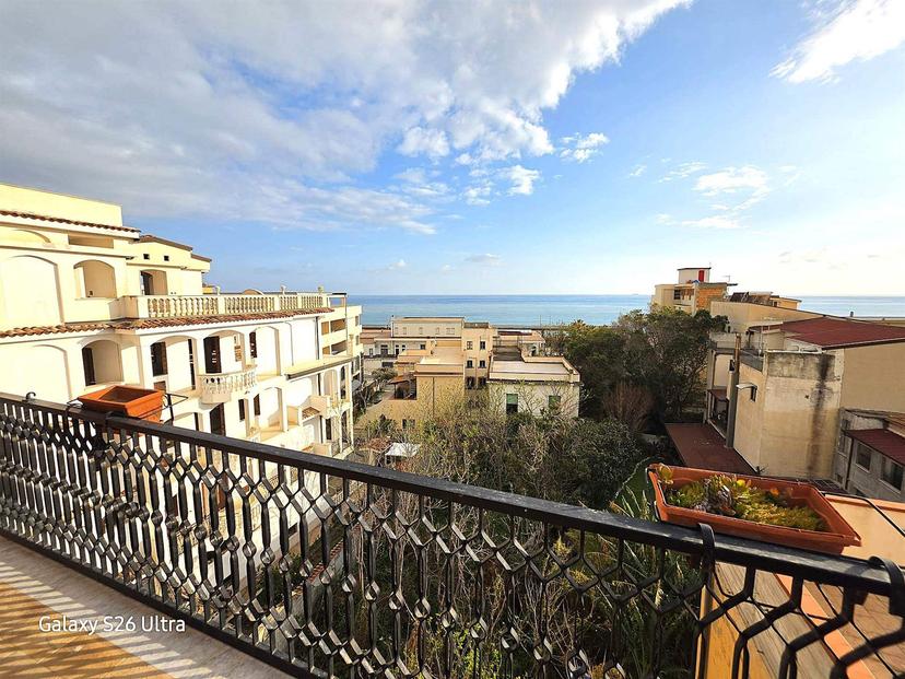 Quadrilocale in Via Fratelli Rosselli, Melito di Porto Salvo