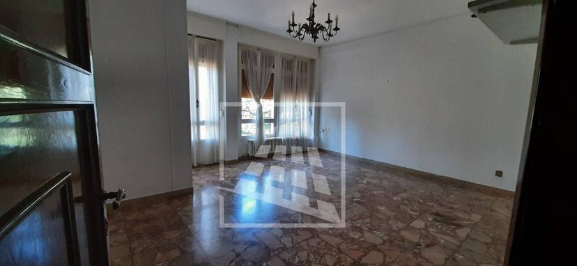 Quadrilocale in Via Carlo Zucchi 8, Reggio nell'Emilia — foto 3 di 5
