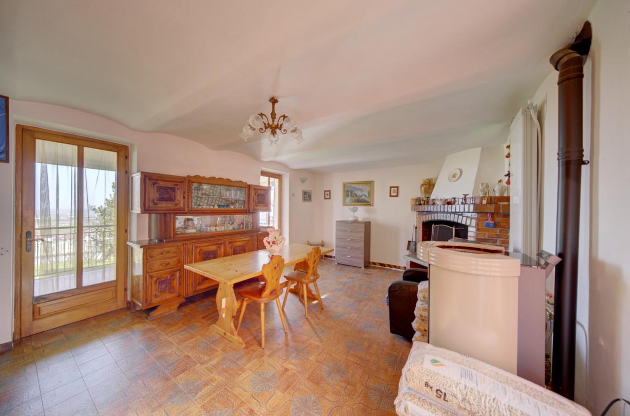 Casa indipendente in Via Dagatti 4, Envie