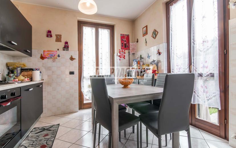 Villa a schiera in Via Ugo Foscolo 28, Gerenzano — foto 5 di 5
