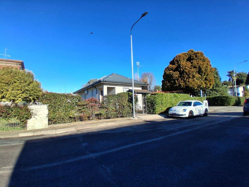 Villa in Via dei Tulipani 12, Inzago — foto 4 di 5