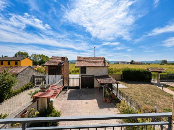 Villa in Strada Vecchia Morano 40, Casale Monferrato