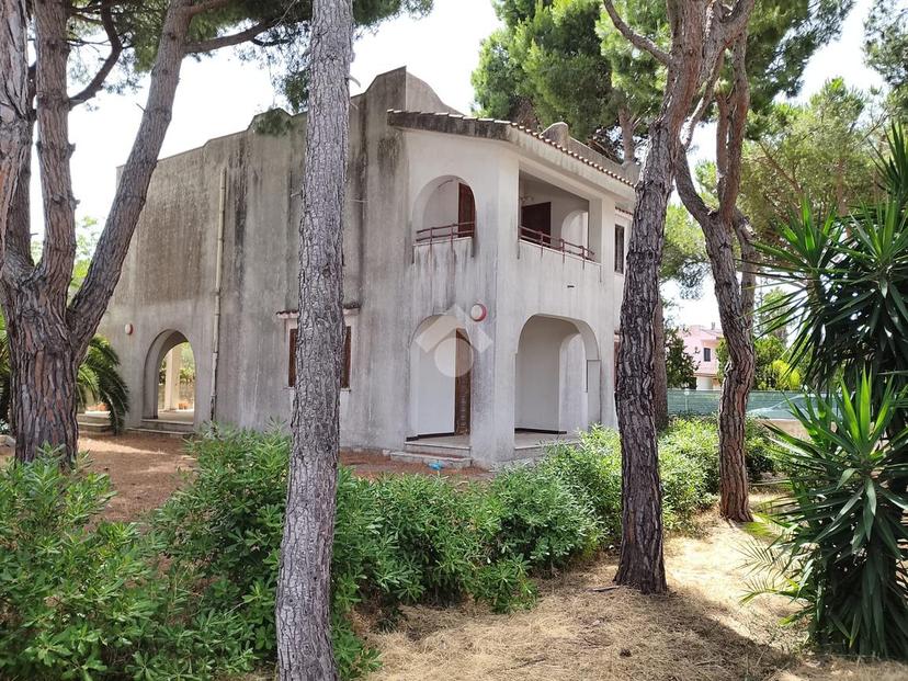 Villa, Pulsano