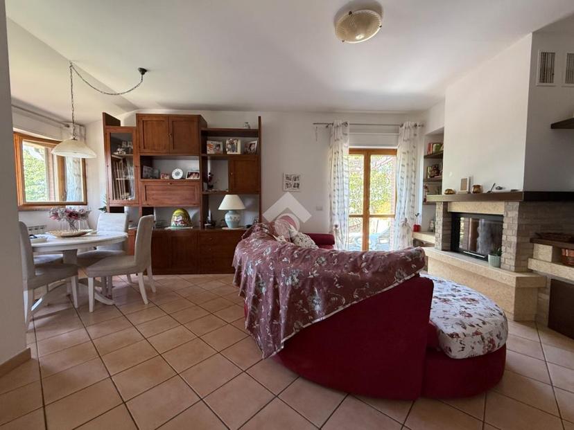 Casa indipendente in Via della Villa 18, Marsciano