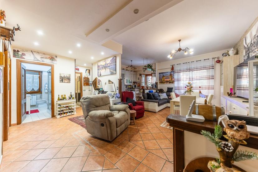 Quadrilocale in Piazza Moscatelli, Mentana — foto 4 di 5