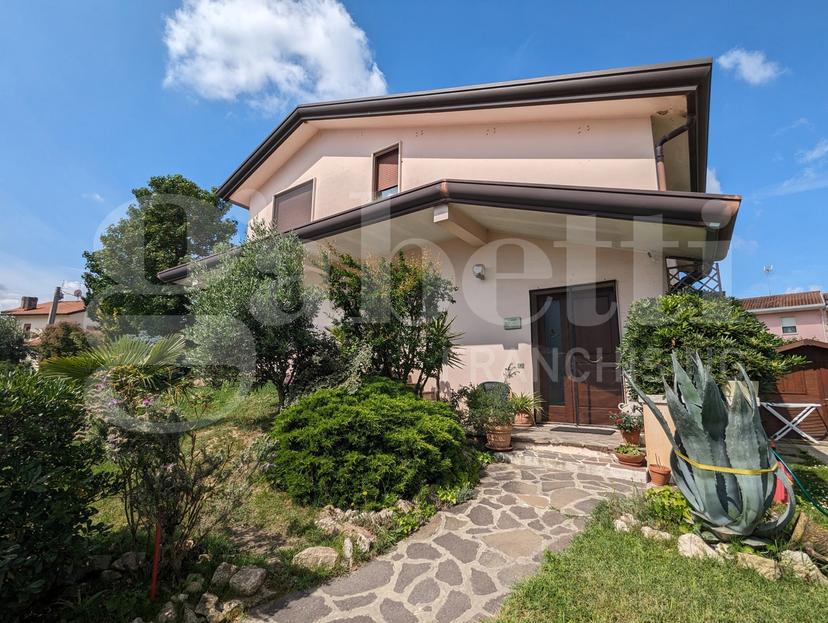 Villa bifamiliare, Rosolina — foto 4 di 5
