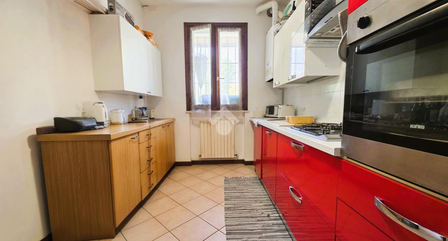 Villa in Via Cavour 32, Bagnolo San Vito