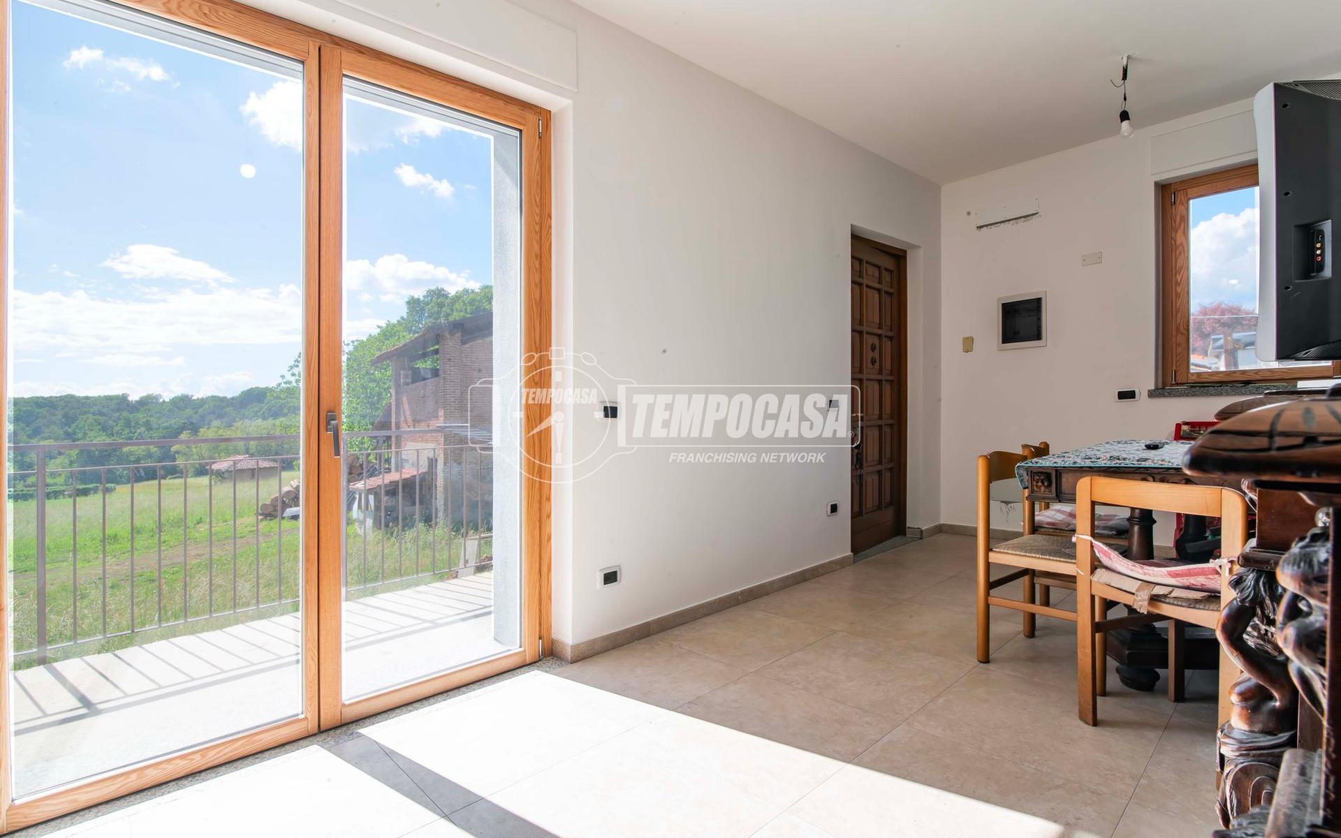 Villa in Via Monte Zuccolo 7/C, Appiano Gentile