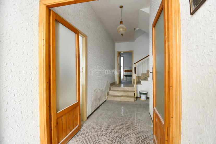 Casa indipendente in Via della Tribù Fabia 16, Ascoli Piceno