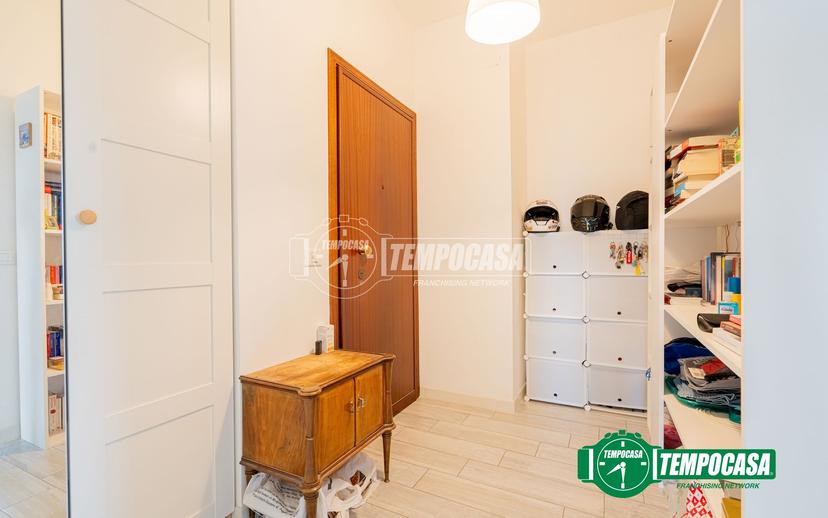 Trilocale in Via Mario Borsa, Milano