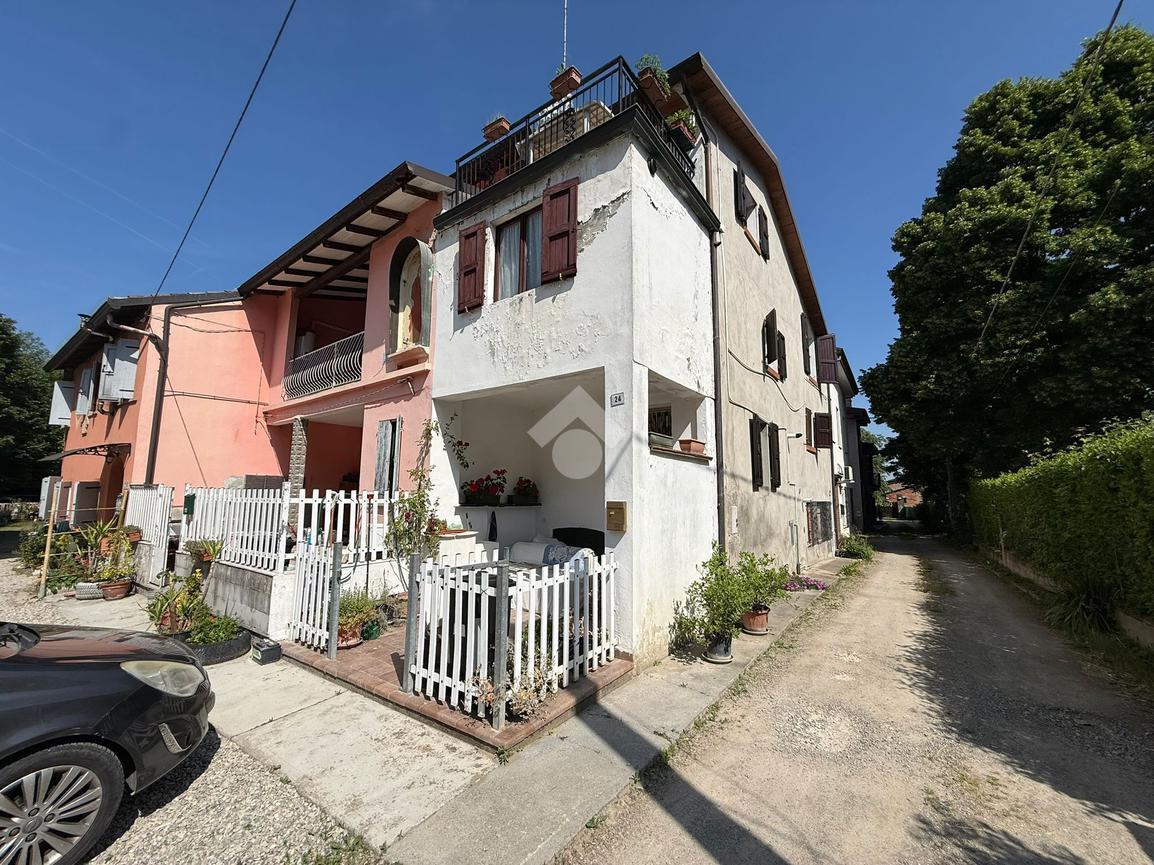Casa indipendente in Via Piacentini 1, Sant'Ilario d'Enza