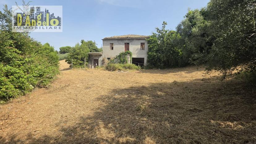 Casa indipendente in Via Carlo Alberto dalla Chiesa Snc, Offida — foto 2 di 5