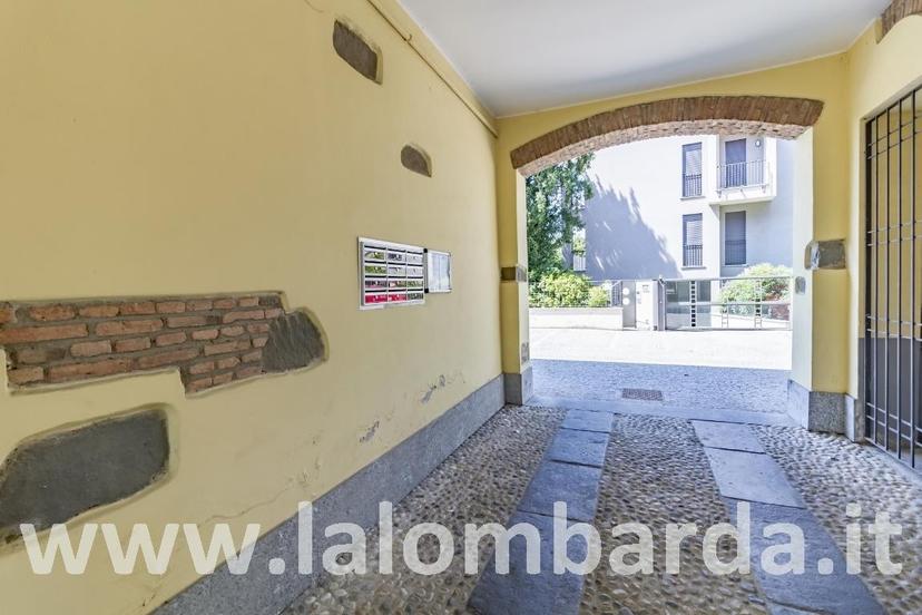 Trilocale in Via col di Lana 18, Monza — foto 2 di 5
