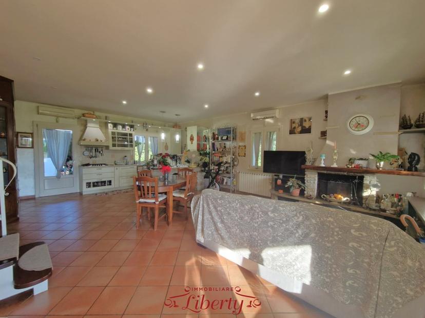 Villa, Viareggio