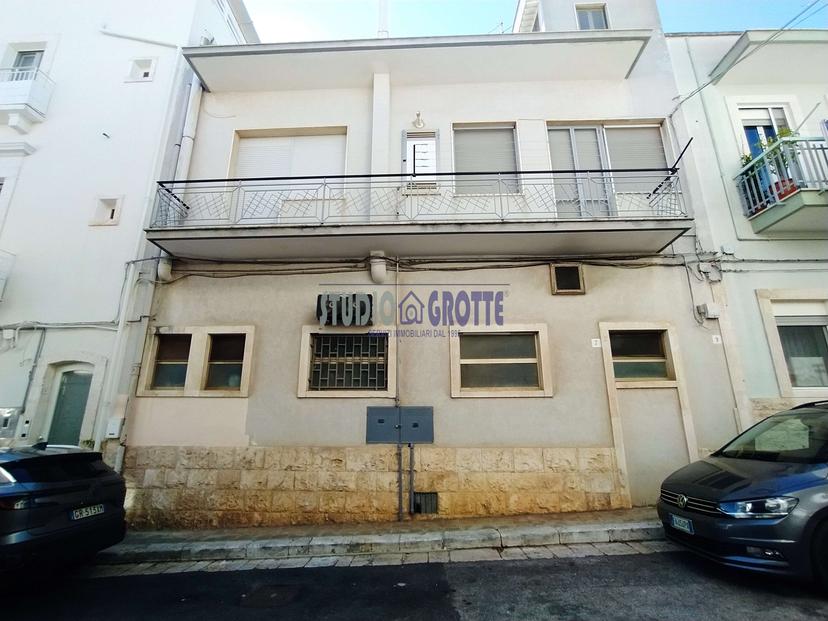 Casa indipendente in Via Giuseppe Verdi 12, Castellana Grotte — foto 3 di 5