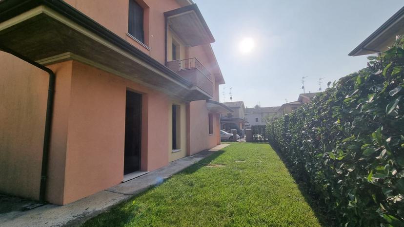 Villa a schiera in Via Martiri della Libertà, San Possidonio — foto 4 di 5