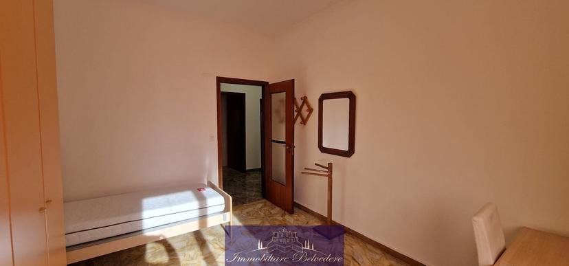 Stanza in appartamento in Via Cecioni, Firenze