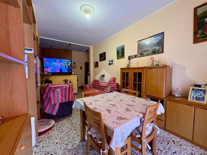 Bilocale in Via Giovanni XXIII Papa 45, Leffe — foto 3 di 5